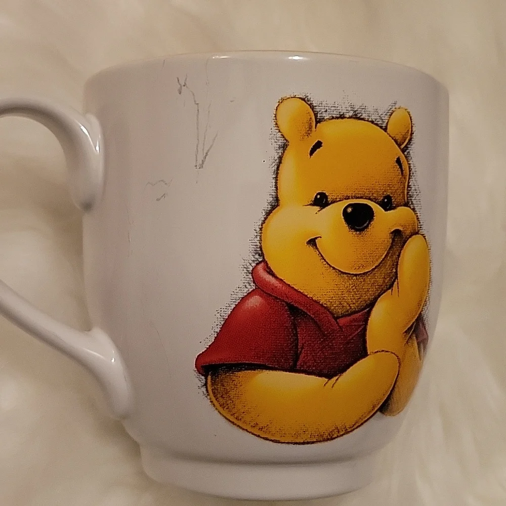 Winnie the Pooh Bear Mug - Picture 3 of 4